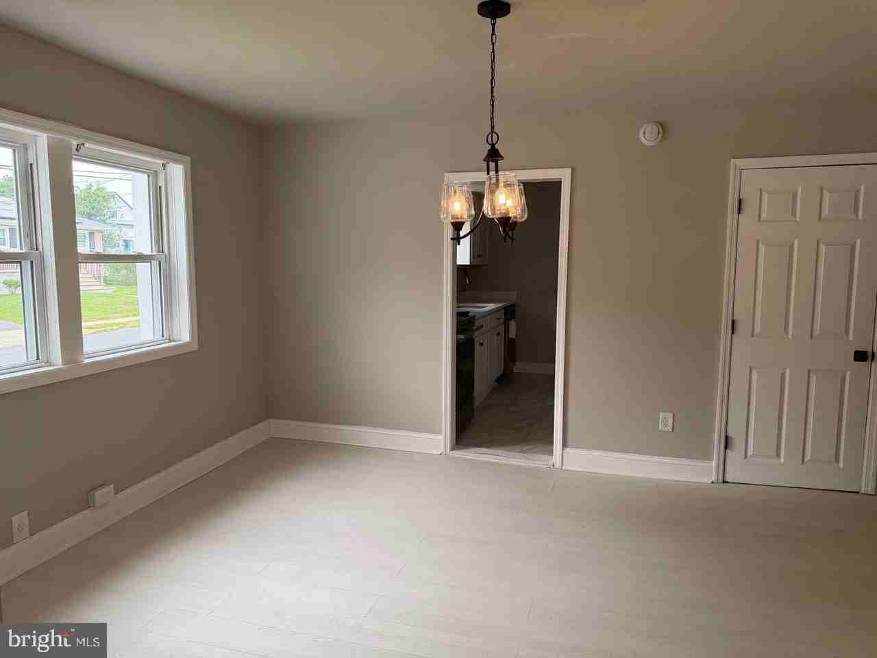 124 Robbins Ave #B - Photo 7 of 16