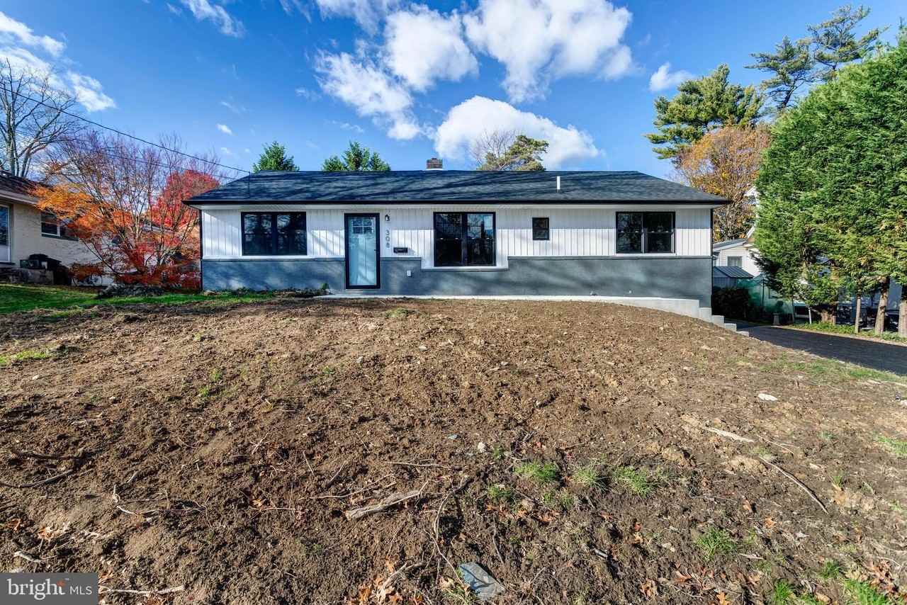 308 Lenox Rd - Photo 2 of 30