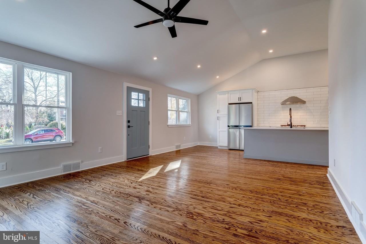 308 Lenox Rd - Photo 5 of 30
