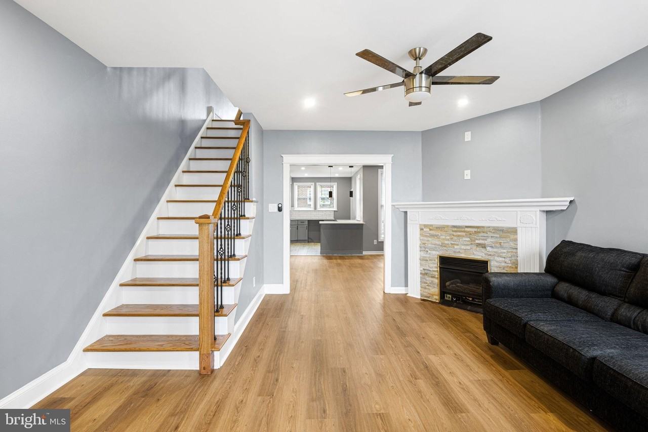 7818 Lennox Rd - Photo 3 of 34