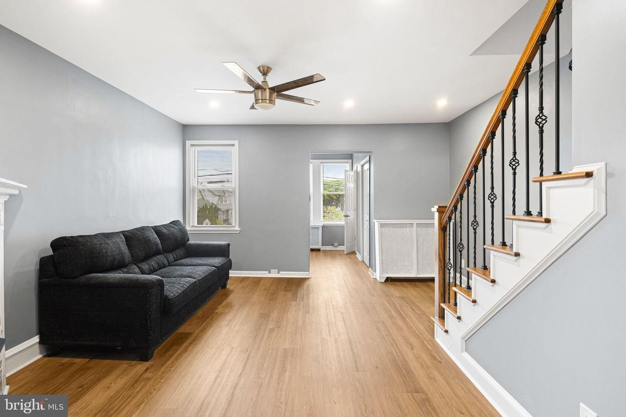 7818 Lennox Rd - Photo 4 of 34