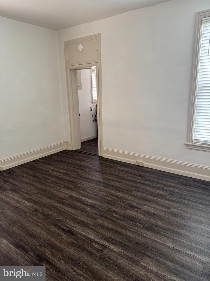 50A N Carlisle St - Photo 5 of 10