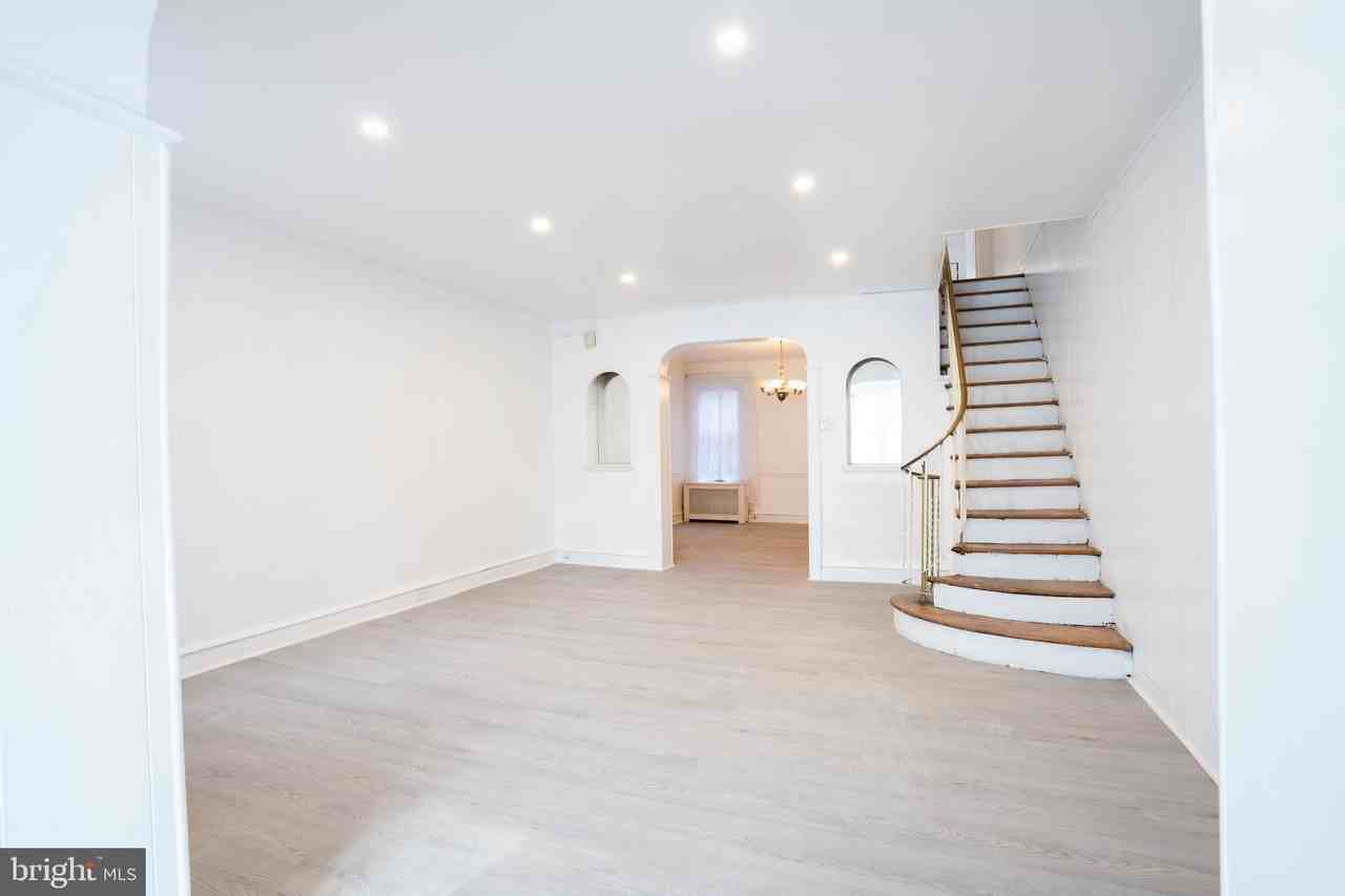 241 S Saint Bernard St ## 00 - Photo 3 of 17