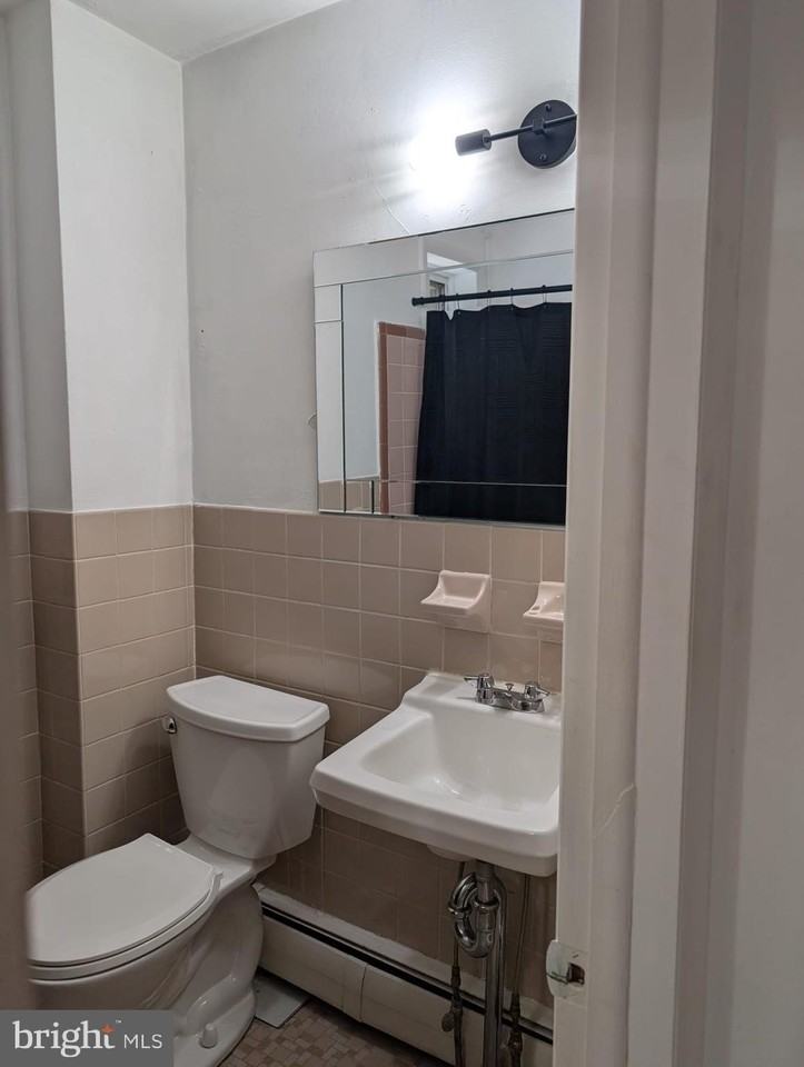 6649 Hegerman St - Photo 2 of 5