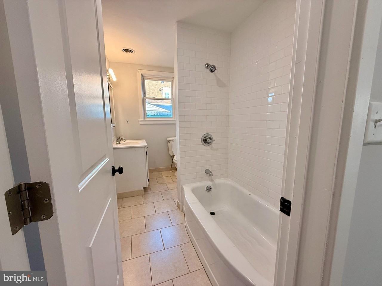 603 Main St - Photo 5 of 15