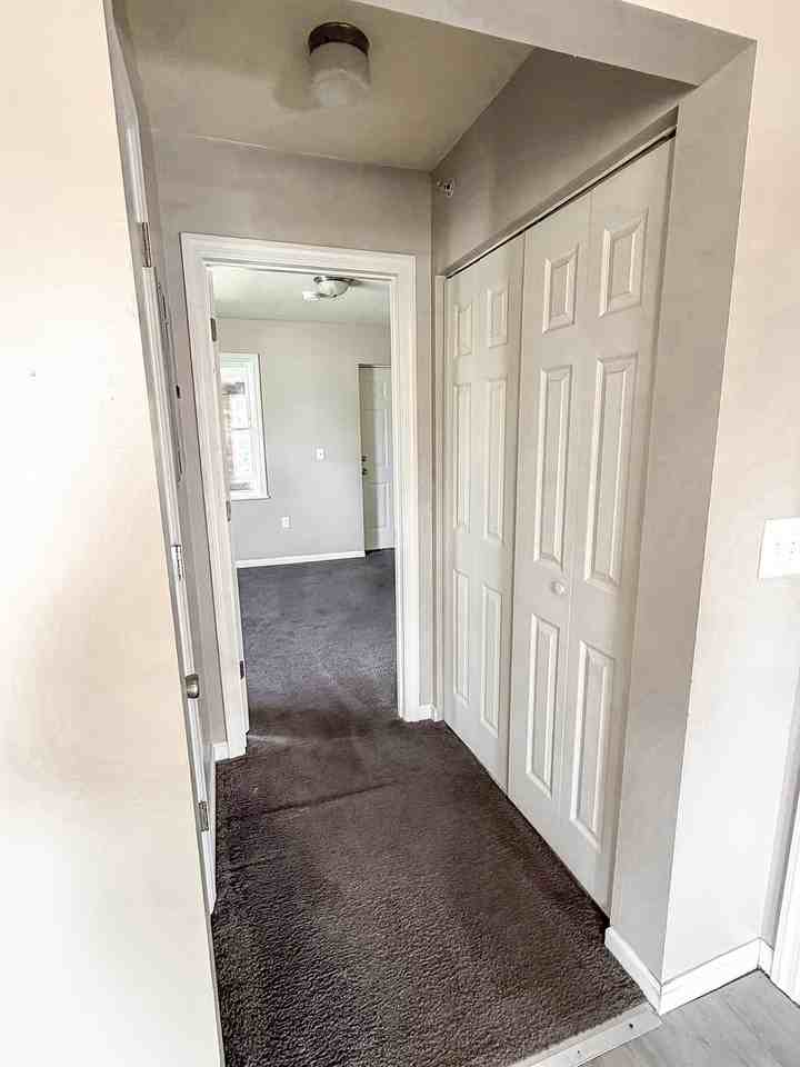 319 N Broadway St #319A - Photo 5 of 9