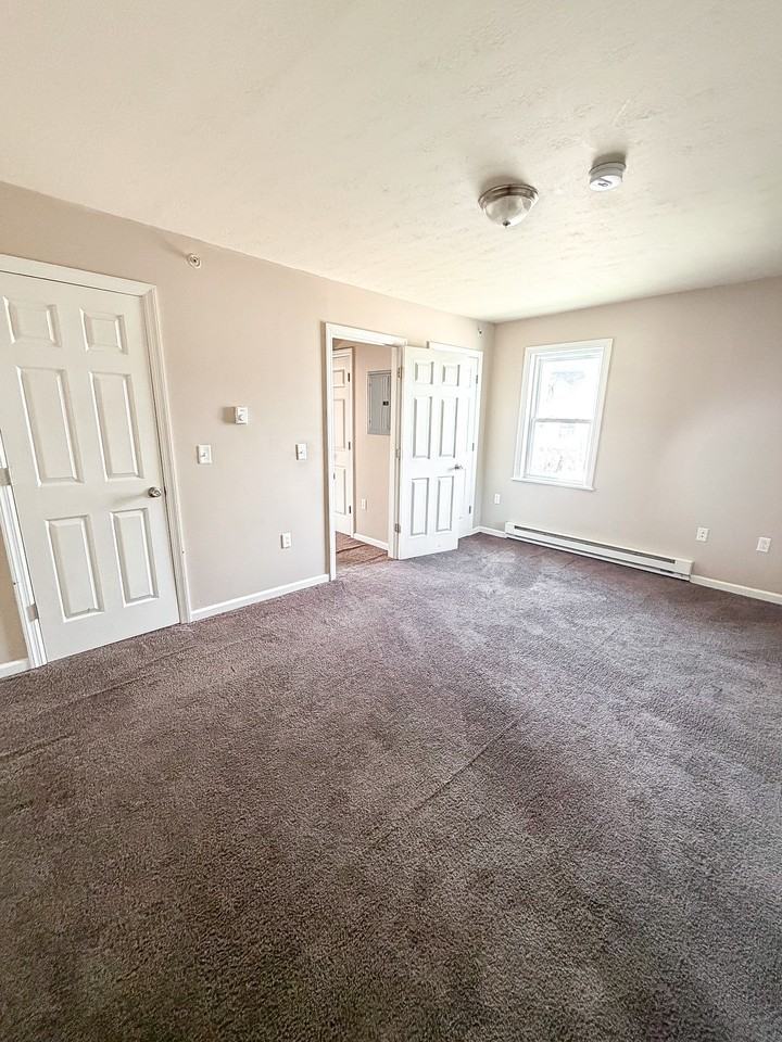 319 N Broadway St #319A - Photo 7 of 9