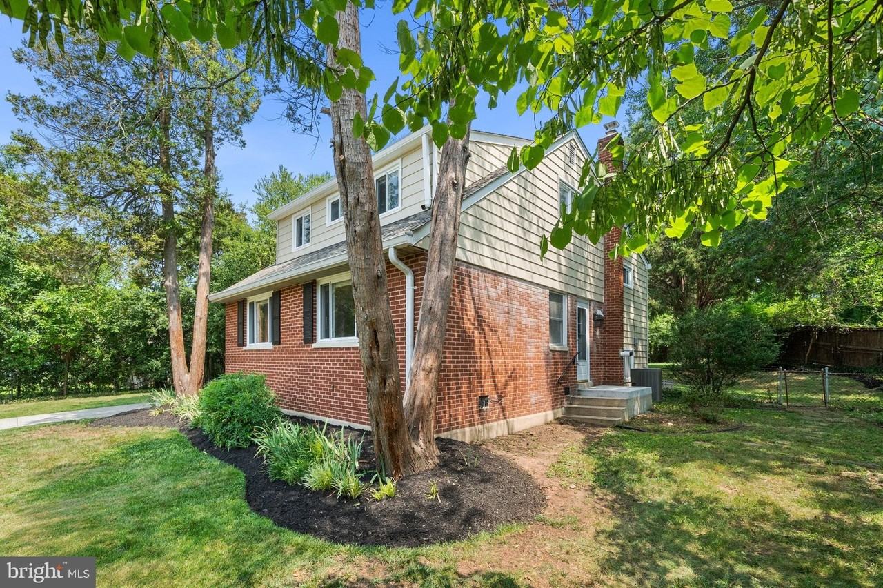 5313 Taney Ave - Photo 3 of 42