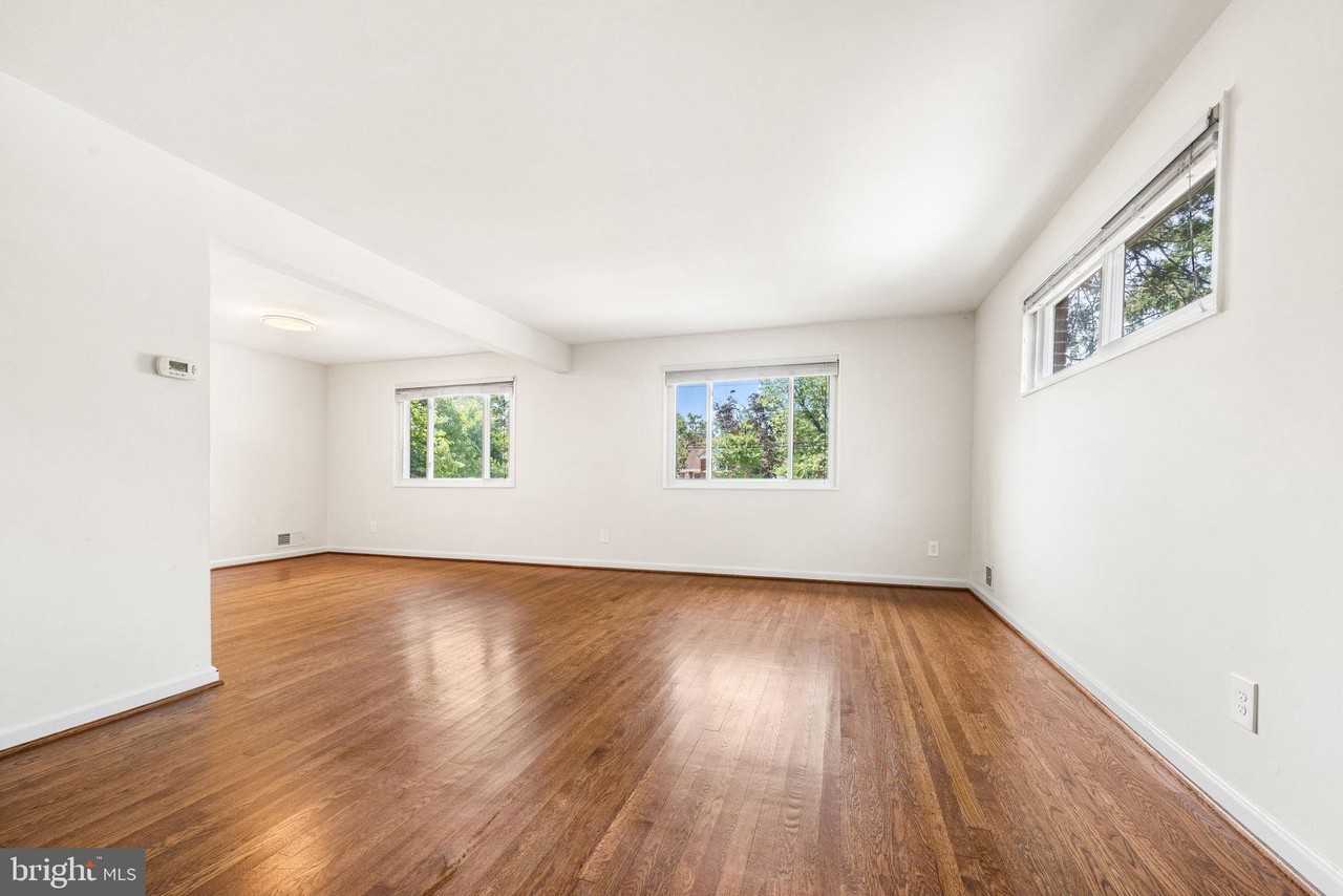 5313 Taney Ave - Photo 6 of 42