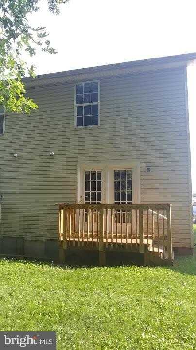 649 E Spencer St - Photo 2 of 2