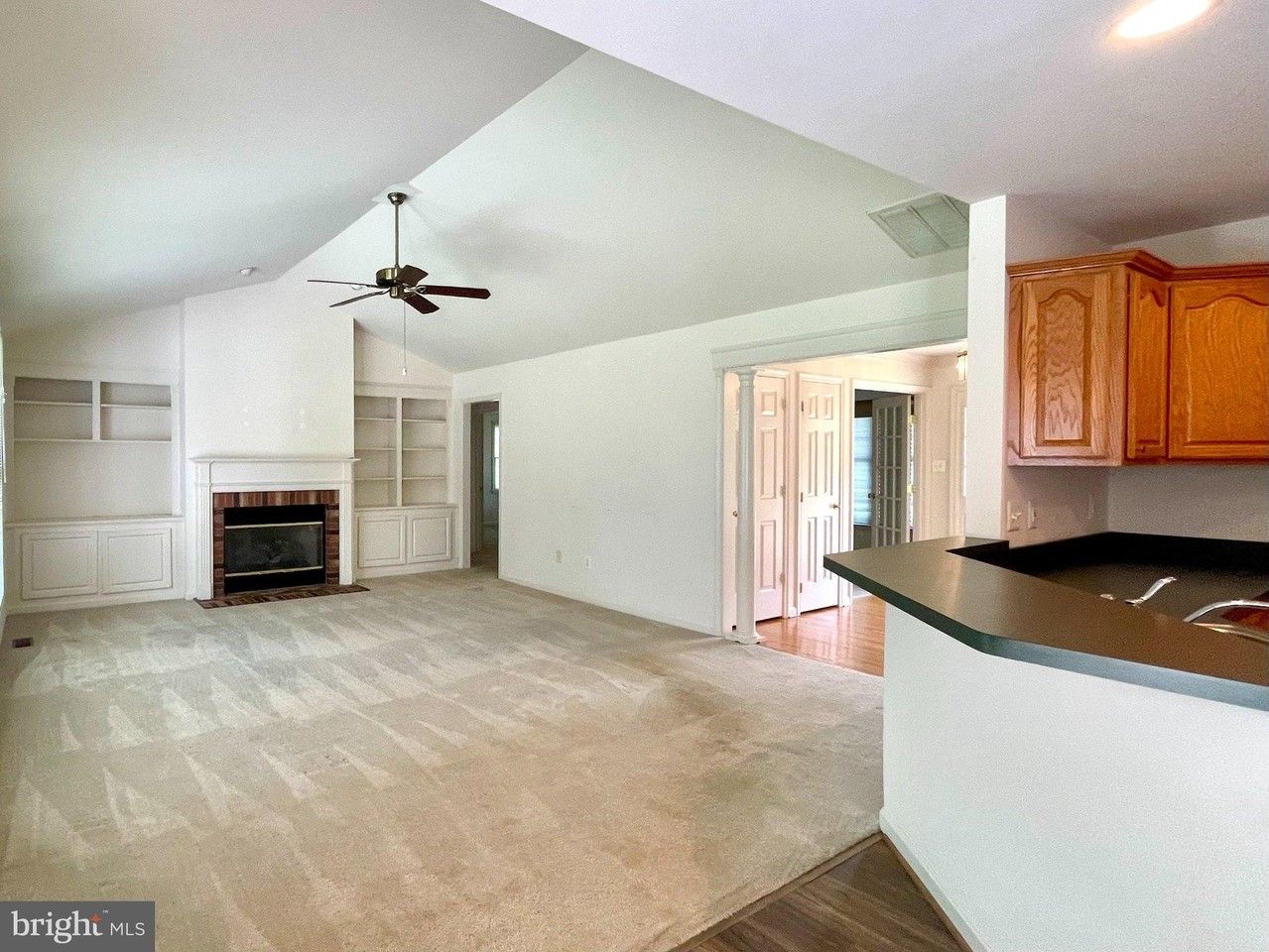 41 Menlough Dr - Photo 2 of 24