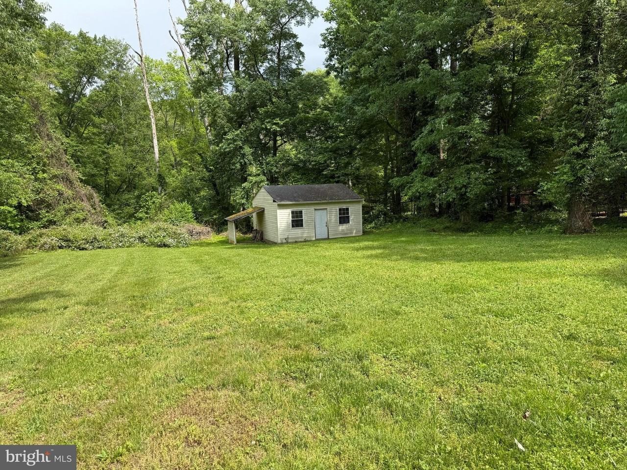 5129 Chowan Ave - Photo 6 of 8