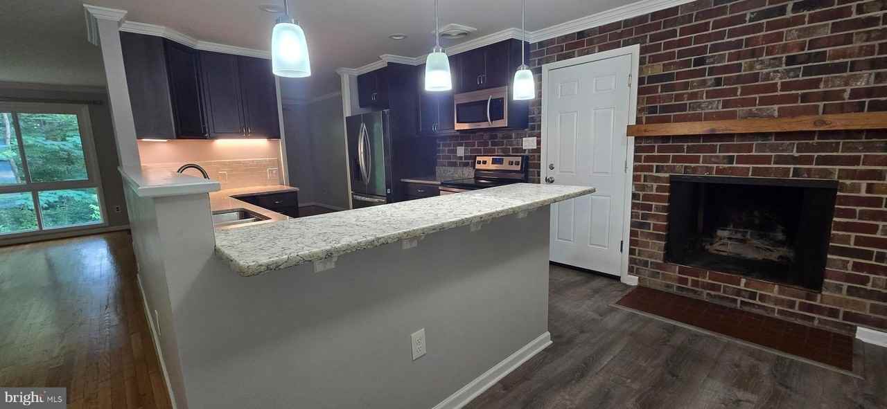 9809 Limoges Dr - Photo 6 of 29