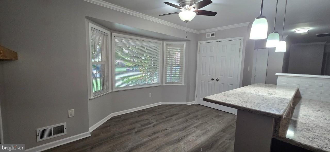 9809 Limoges Dr - Photo 7 of 29