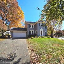 6413 Four Oaks Ln - Photo 1 of 1