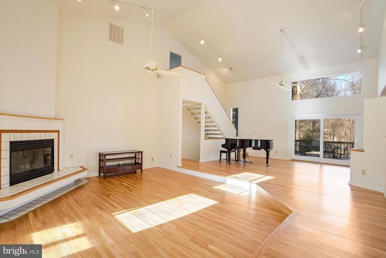 11290 Spyglass Cove Ln - Photo 4 of 26