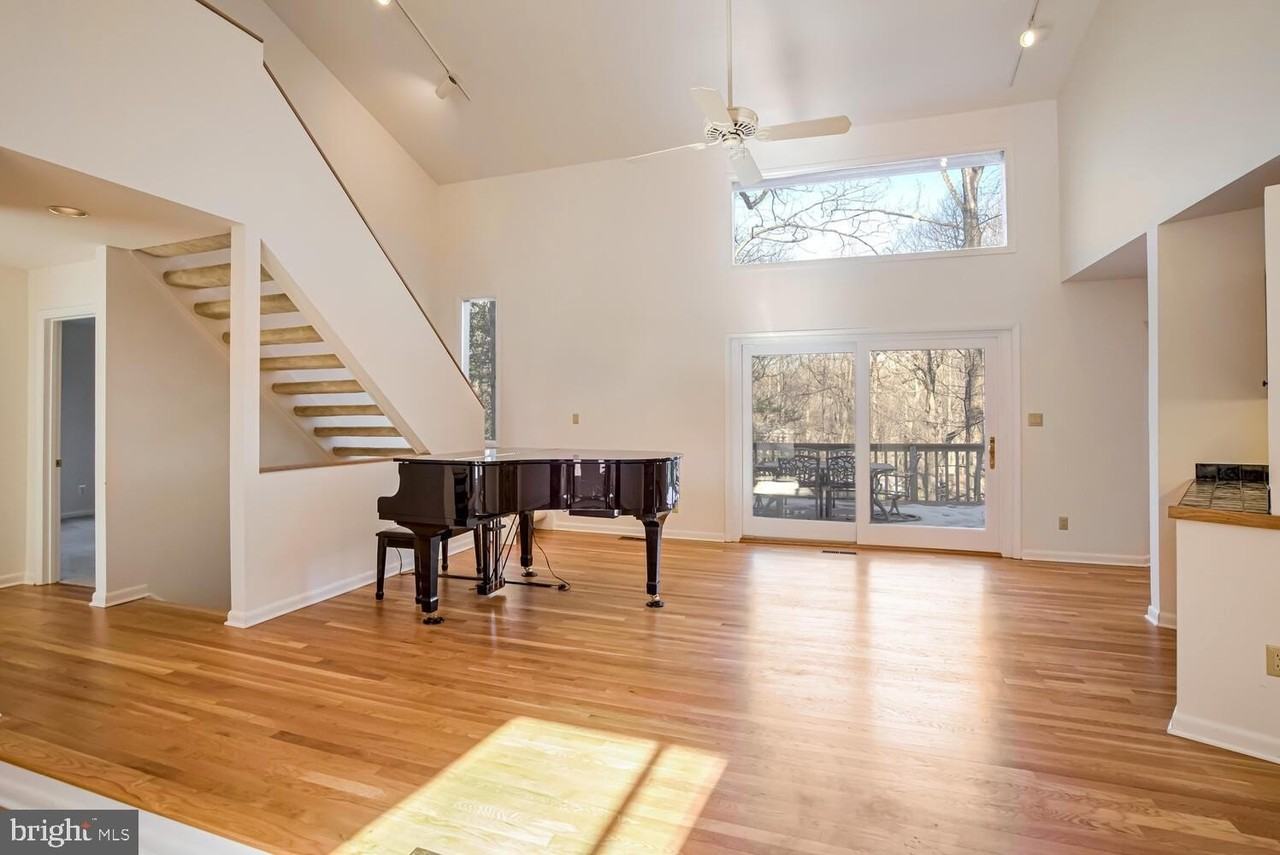 11290 Spyglass Cove Ln - Photo 5 of 26