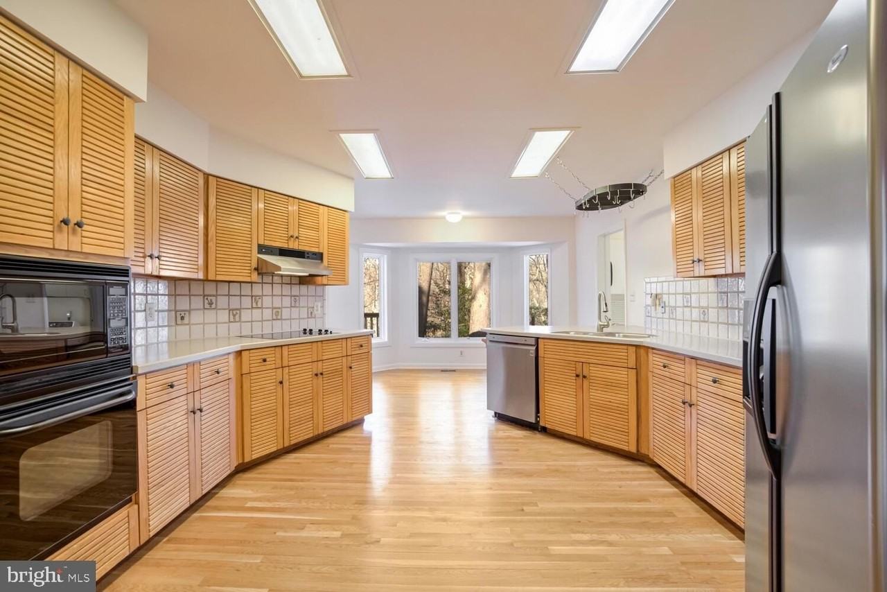 11290 Spyglass Cove Ln - Photo 7 of 26