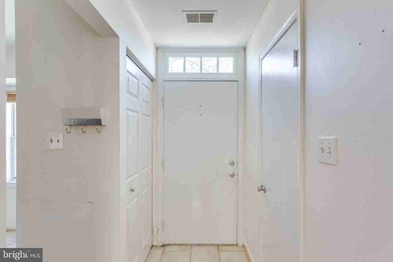 9977 Capperton Dr - Photo 4 of 32