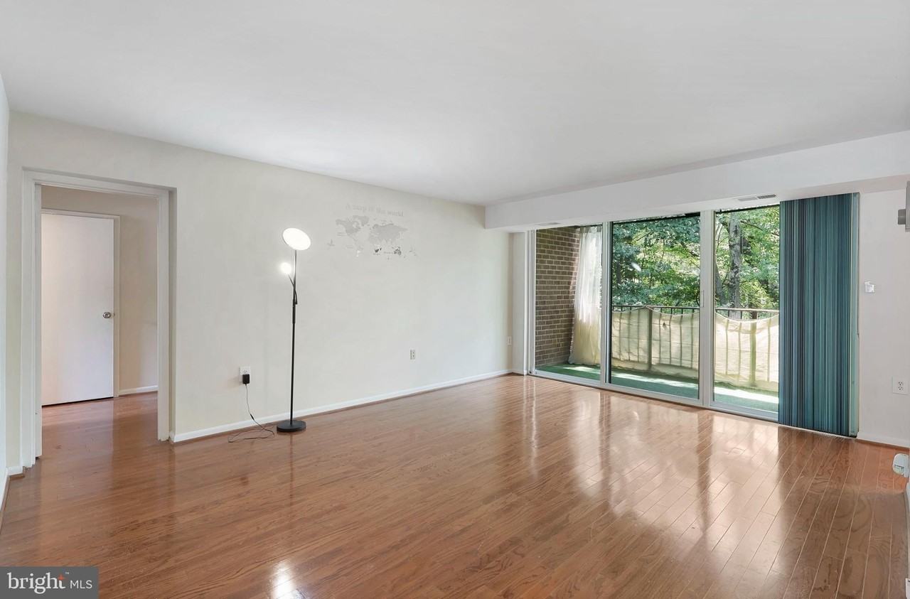 1423 Northgate Sq #23-21C - Photo 3 of 18