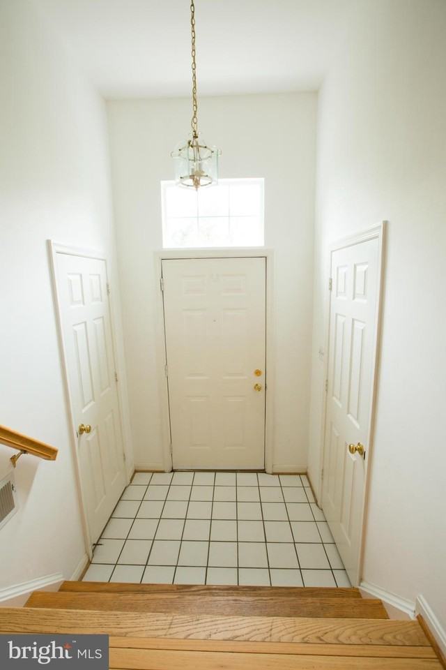 2911 Jessica Ct - Photo 2 of 21