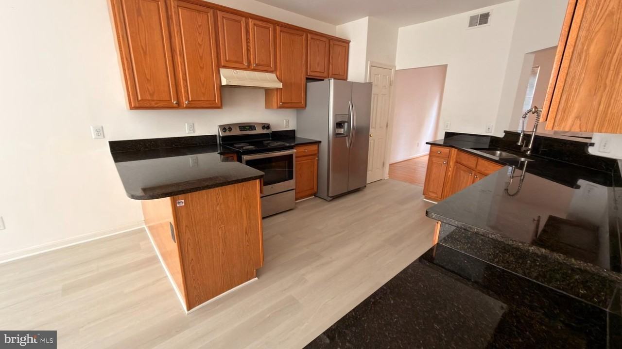 2911 Jessica Ct - Photo 6 of 21