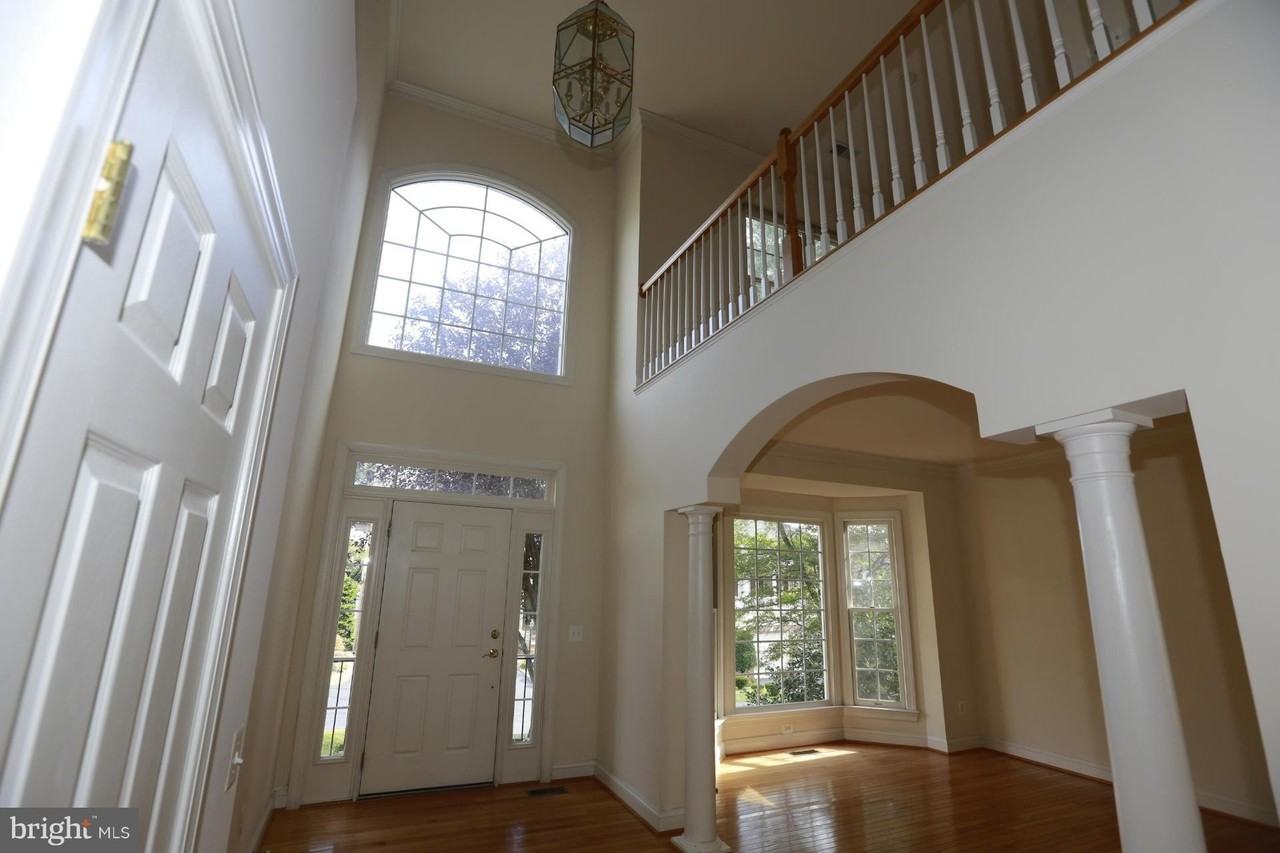 2339 Sandburg St - Photo 2 of 38