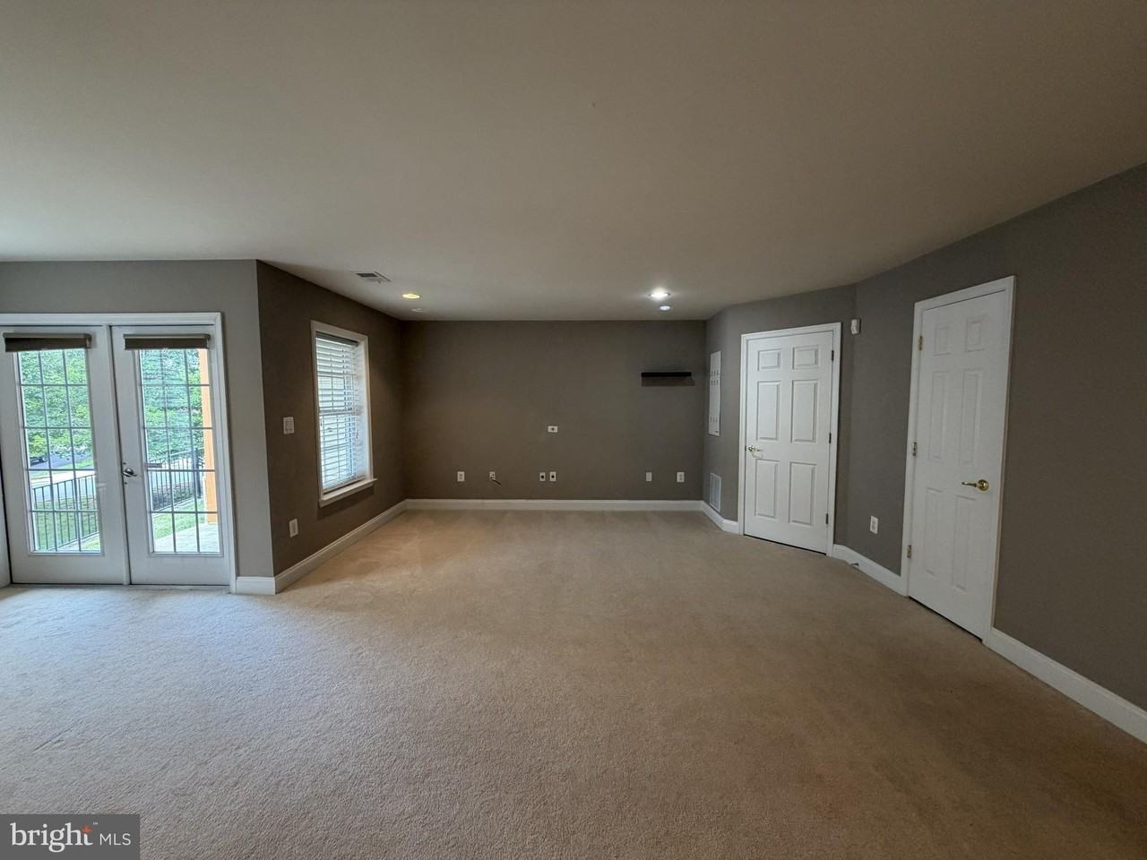 47574 Royal Burnham Ter - Photo 5 of 28