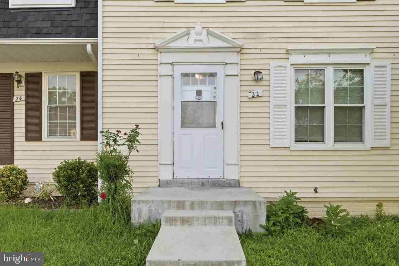 22 Quincy Ct - Photo 3 of 50