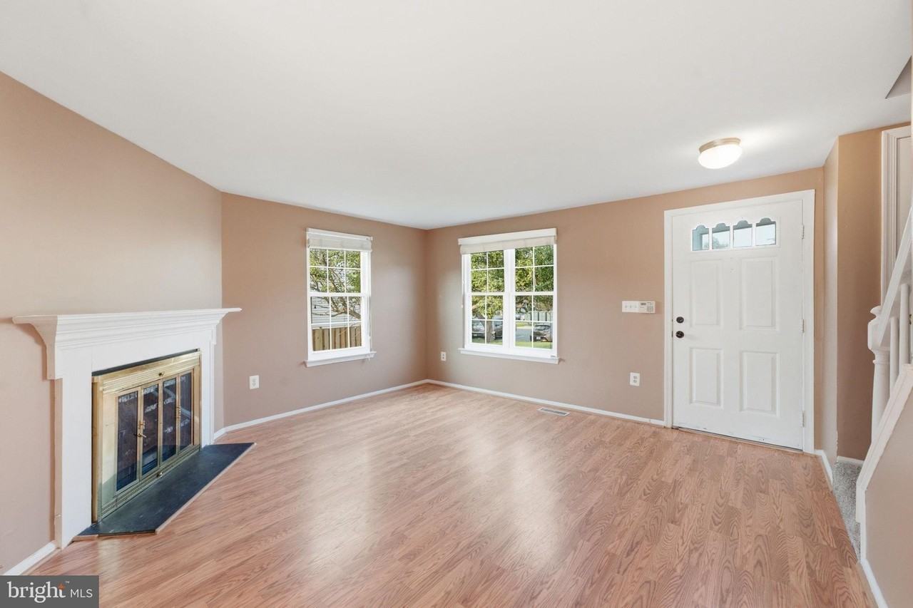 22 Quincy Ct - Photo 6 of 50