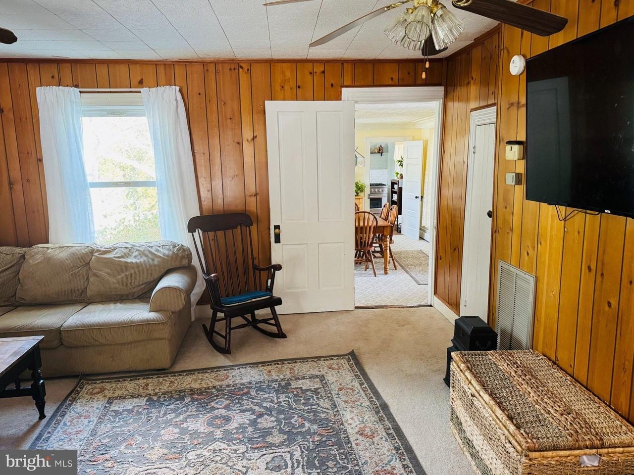 12704 Newland Rd - Photo 3 of 8