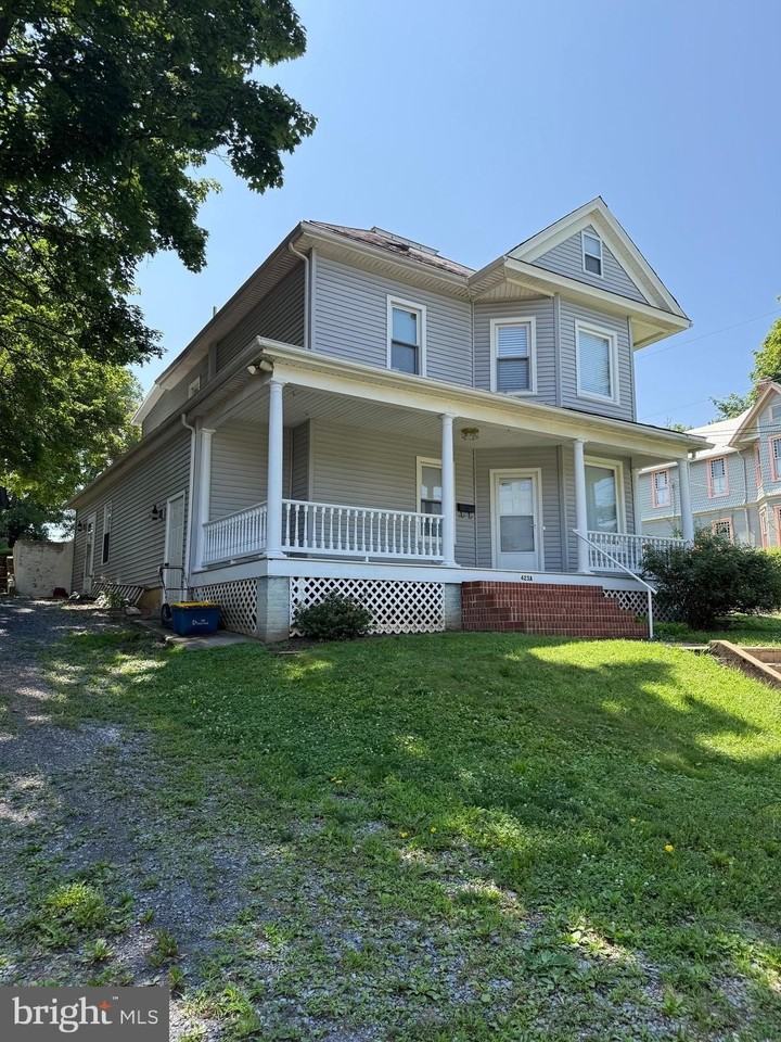 423A S Main St #A - Photo 2 of 25