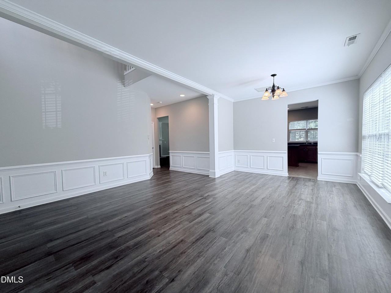 2101 Addenbrock Dr - Photo 3 of 19