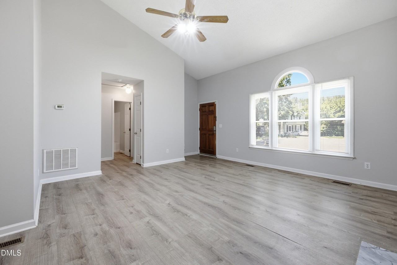 4109 Iron Horse Rd - Photo 5 of 28