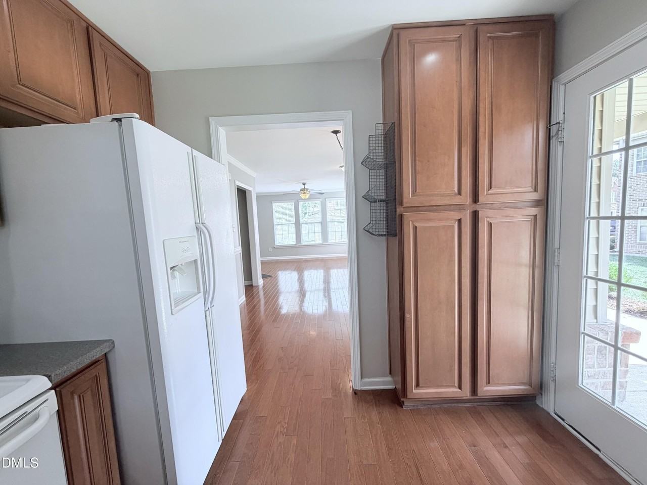 9812 Grettle Ct - Photo 5 of 13