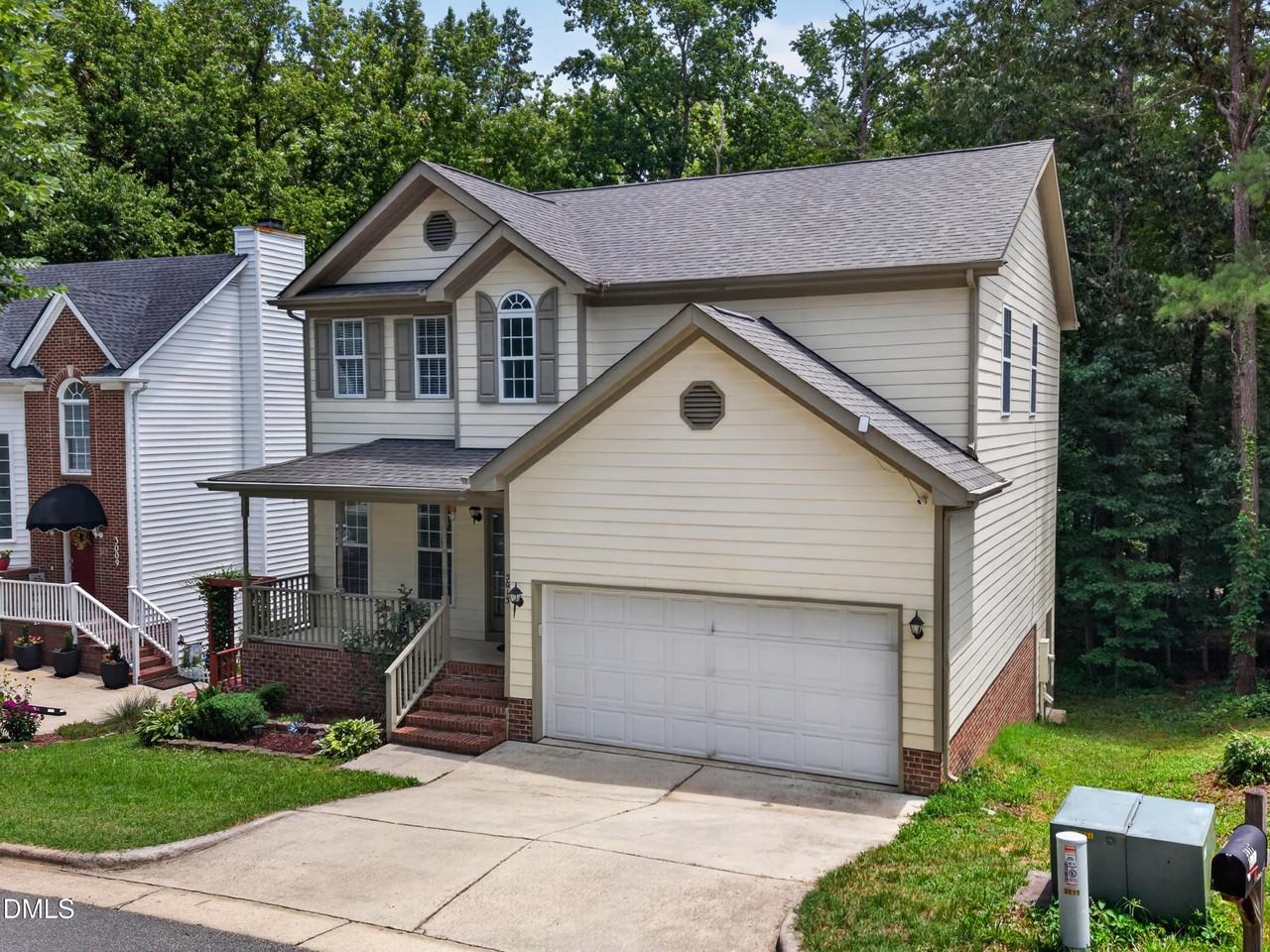 3013 Englefield Dr - Photo 2 of 45