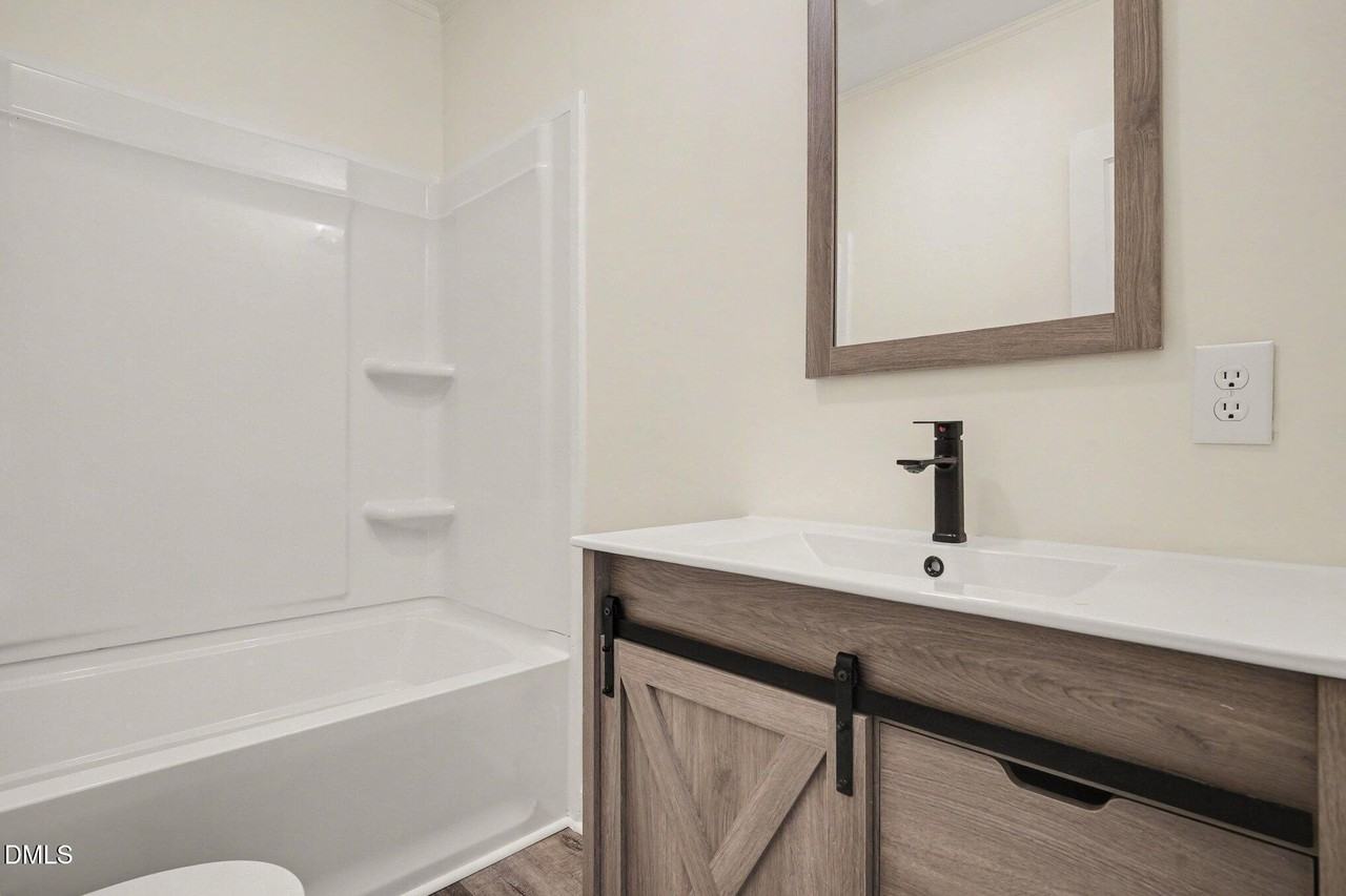 1101 E Mason St - Photo 6 of 10