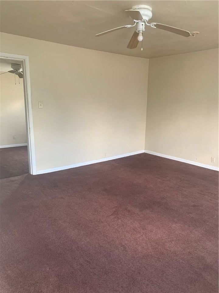 310 Knox Ave - Photo 6 of 17