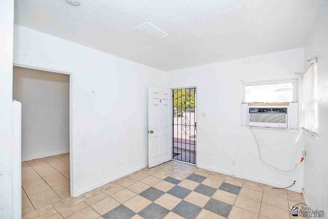 531 S 1st Ave #2 - Photo 2 of 14
