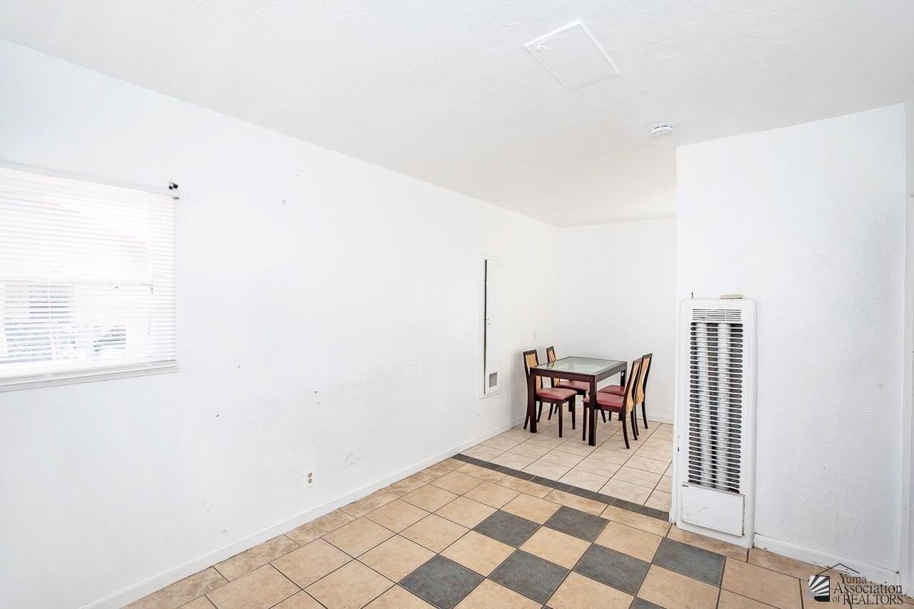 531 S 1st Ave #2 - Photo 4 of 14