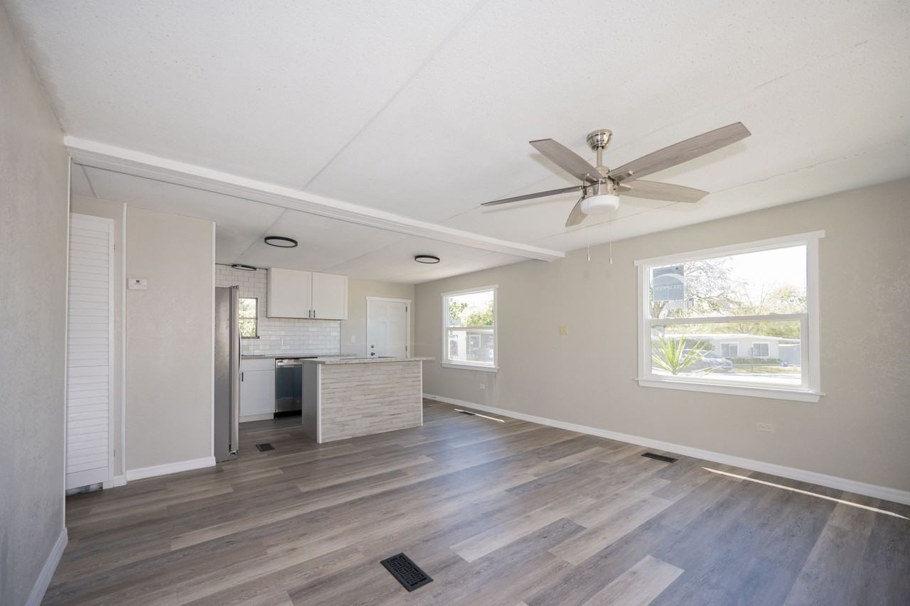 138 Pioneer Ln #138 - Photo 3 of 14