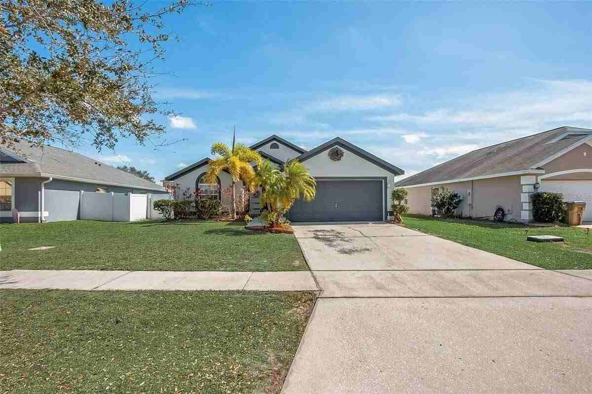 3111 Turnberry Blvd - Photo 3 of 30