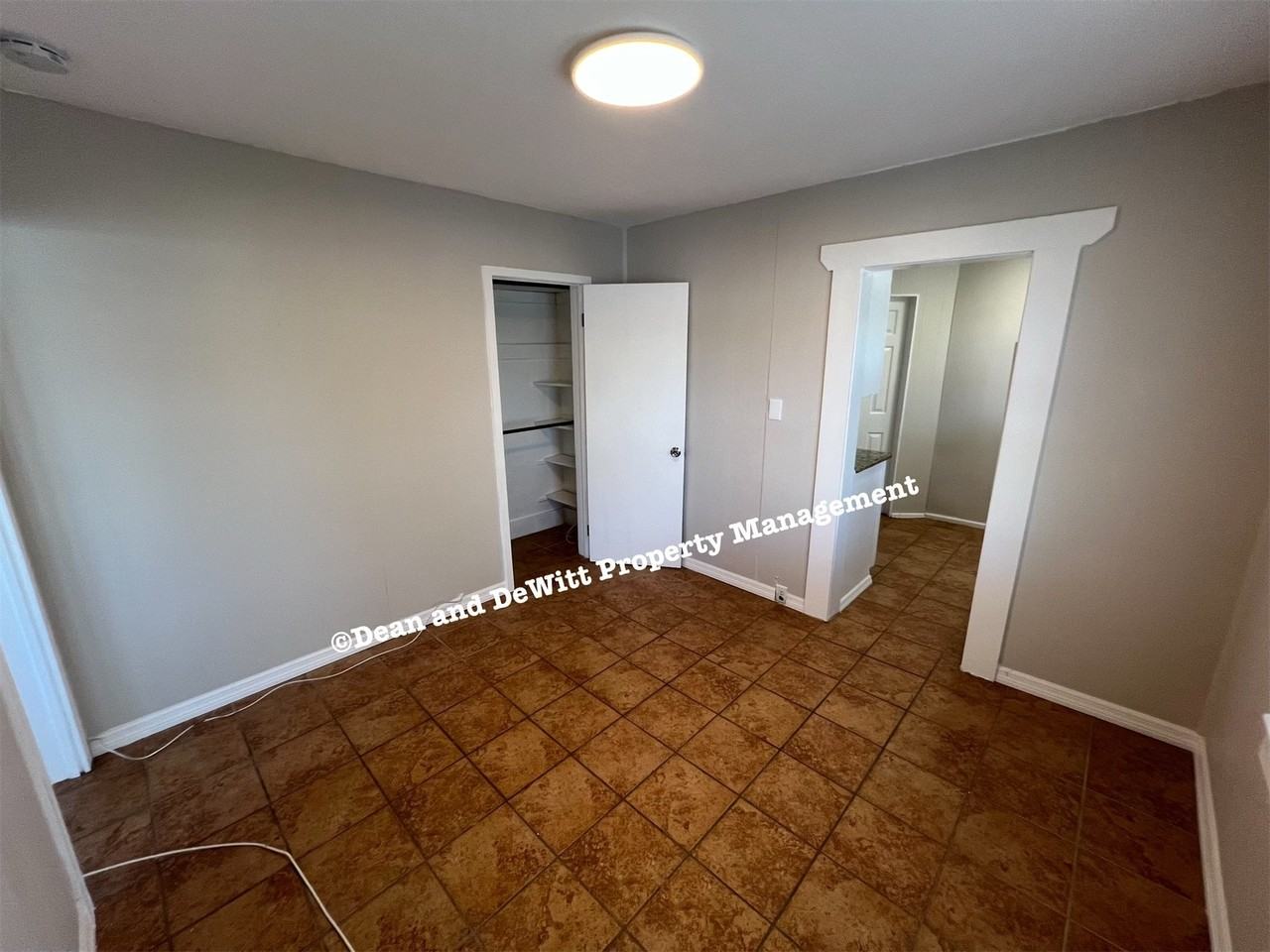 1009 Turner St #3 - Photo 7 of 16