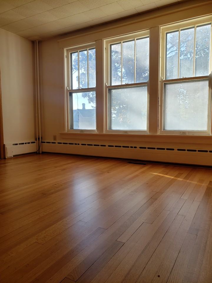 216 W Main St #1 - Photo 5 of 6