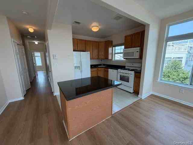 6416 Ocean Ave N ##2 - Photo 3 of 13