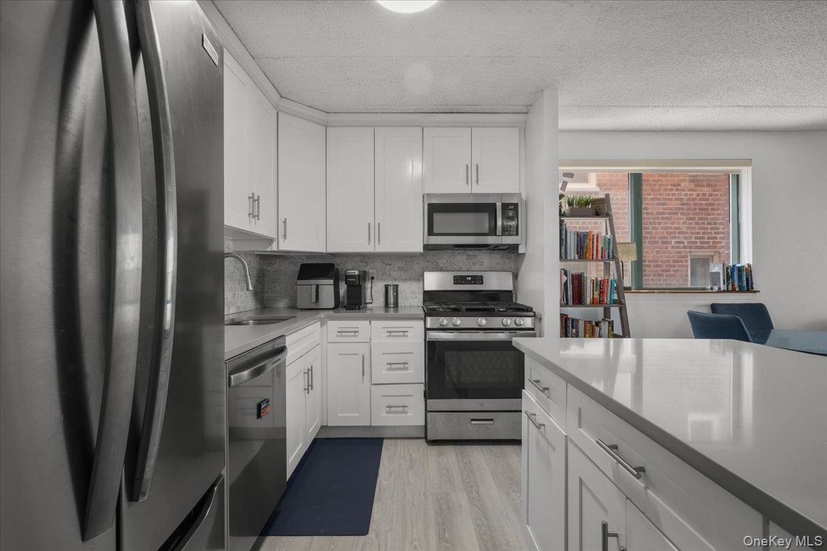 3220 Fairfield Ave - Photo 7 of 17