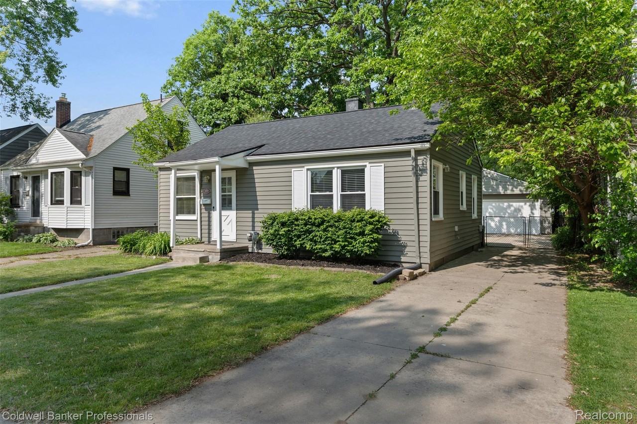 3203 Goodrich St - Photo 2 of 19