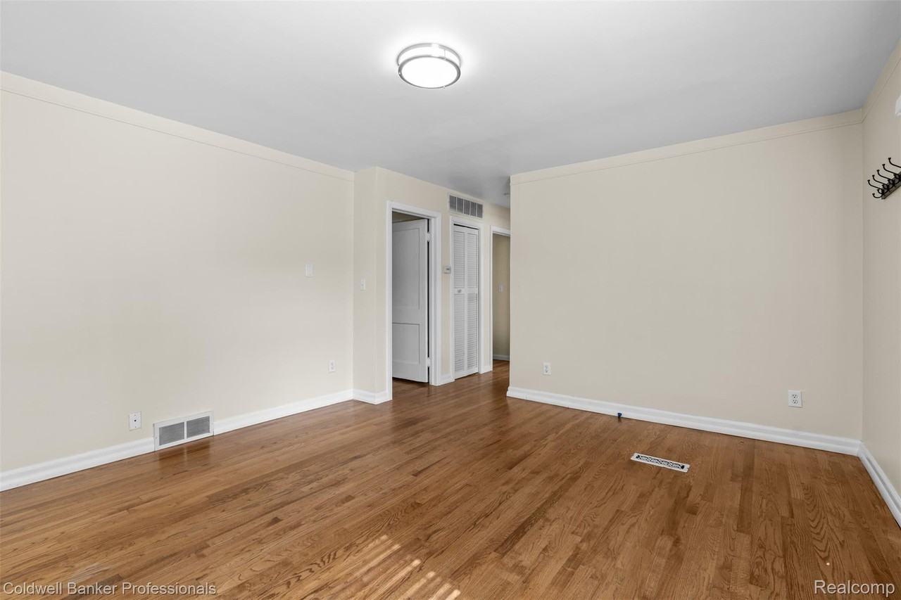 3203 Goodrich St - Photo 4 of 19