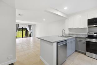 642 Ne 195th St - Photo 1 of 1
