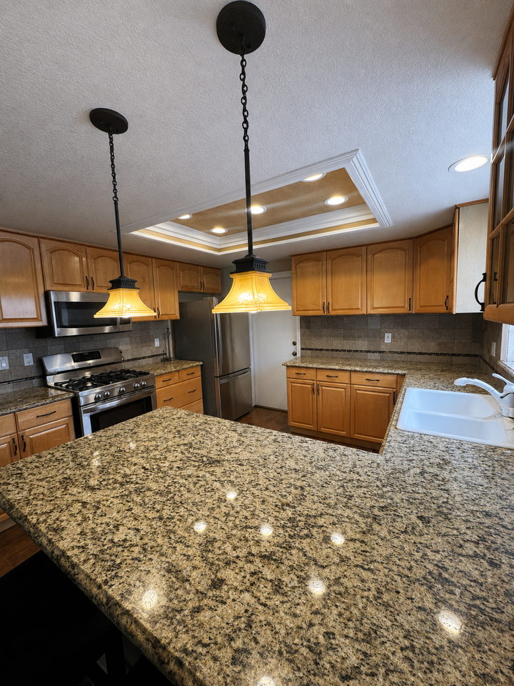 606 Pinecrest Ln #1 - Photo 6 of 14